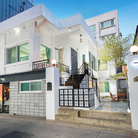 โมโน เฮาส์ ฮงแด 2 Hotel โซล ภายนอก รูปภาพ